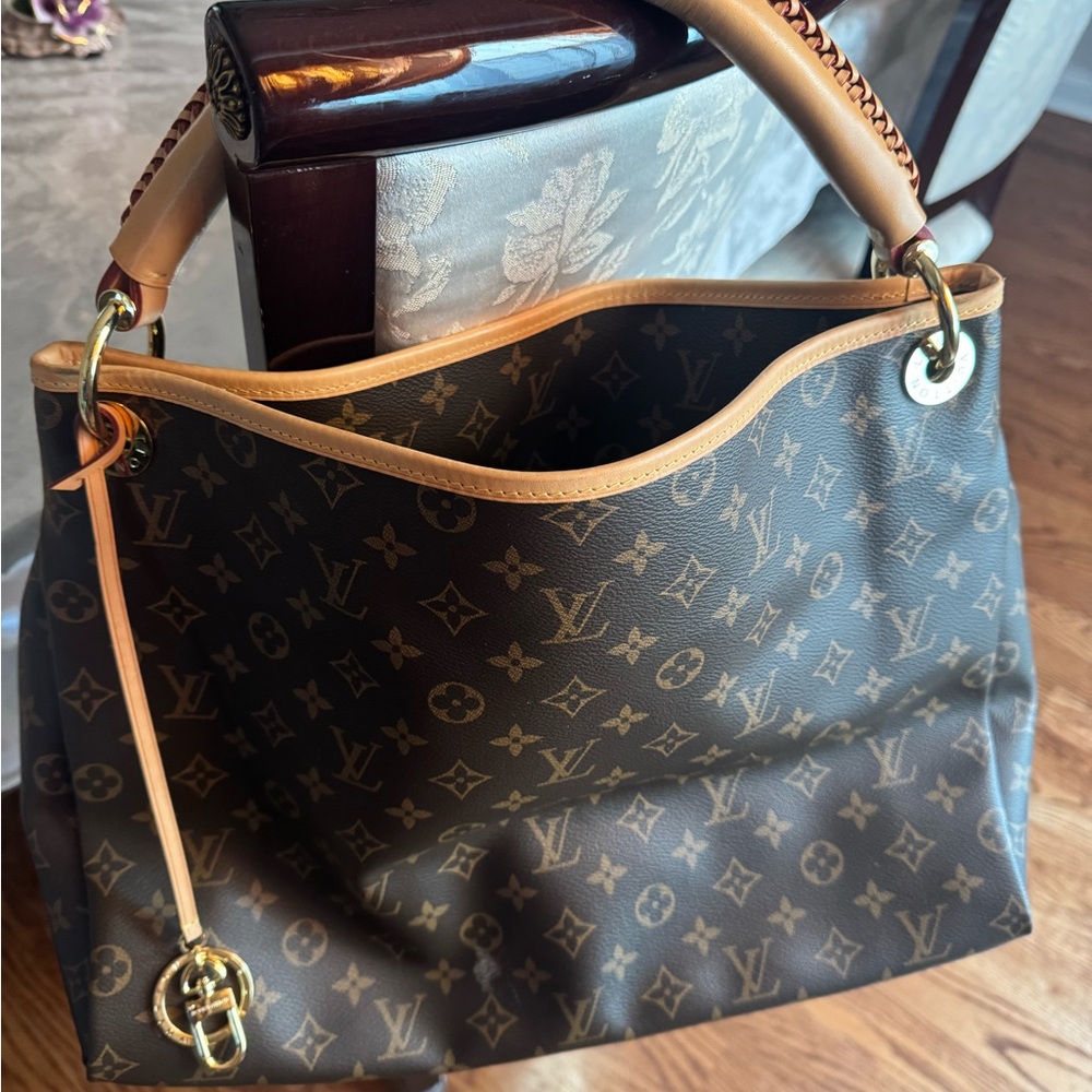 Louis Vuitton Brown Tan Shoulder Bag with Monogram Canvas Artsy